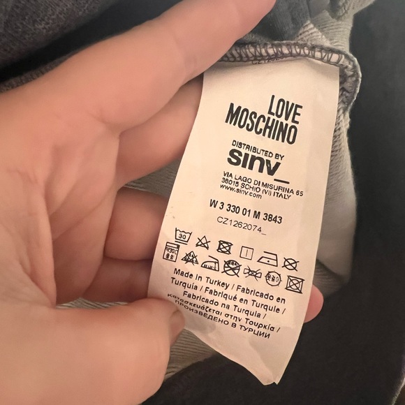 ❤️Love MOSCHINO Oversized Heart Pixel Hoodie - Picture 6 of 15